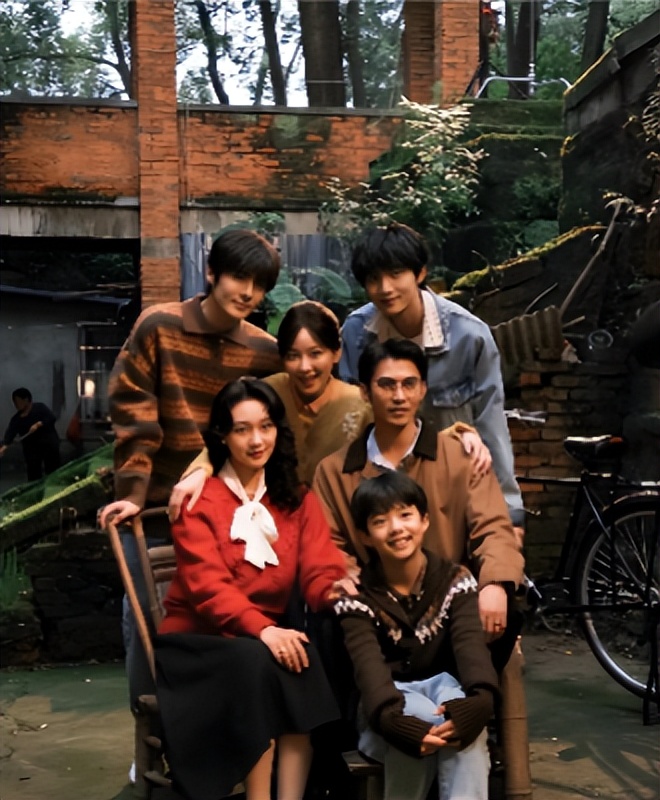 家里家外2_家里家外2 30天短剧制作 时代变迁剧情