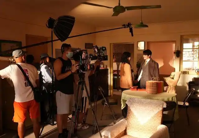 家里家外2_家里家外2剧情分析_川渝文化电视剧